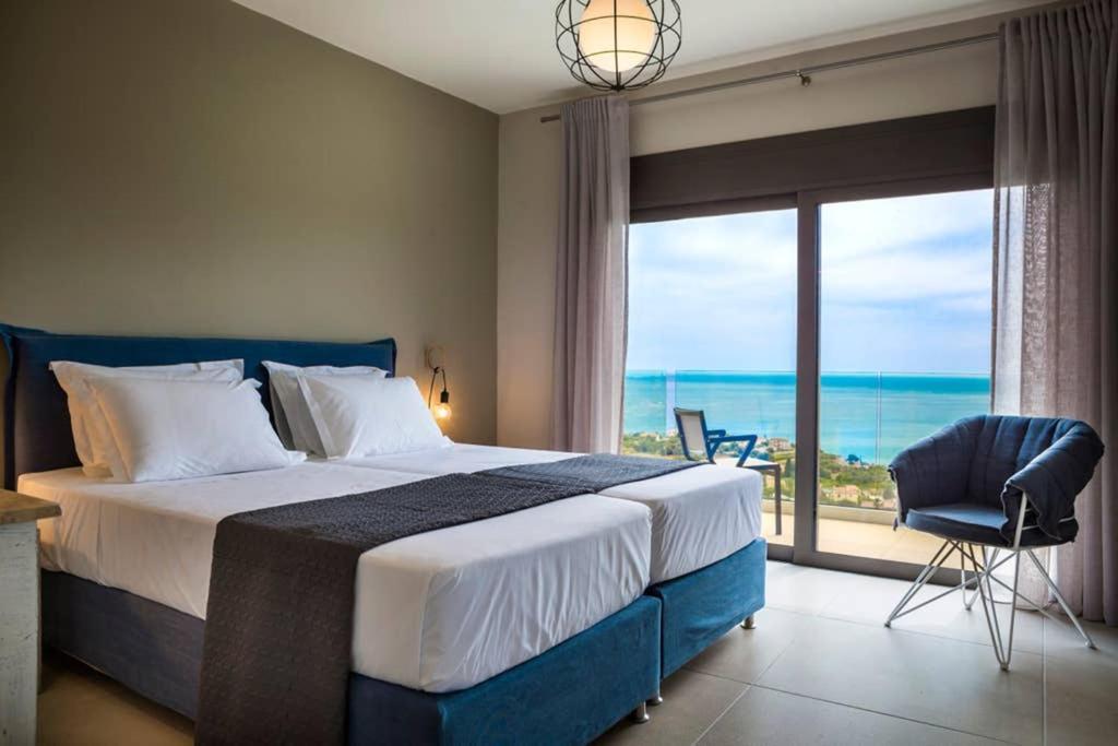 New Villa Blue With Private Pool At Trapezaki Livathos  Экстерьер фото