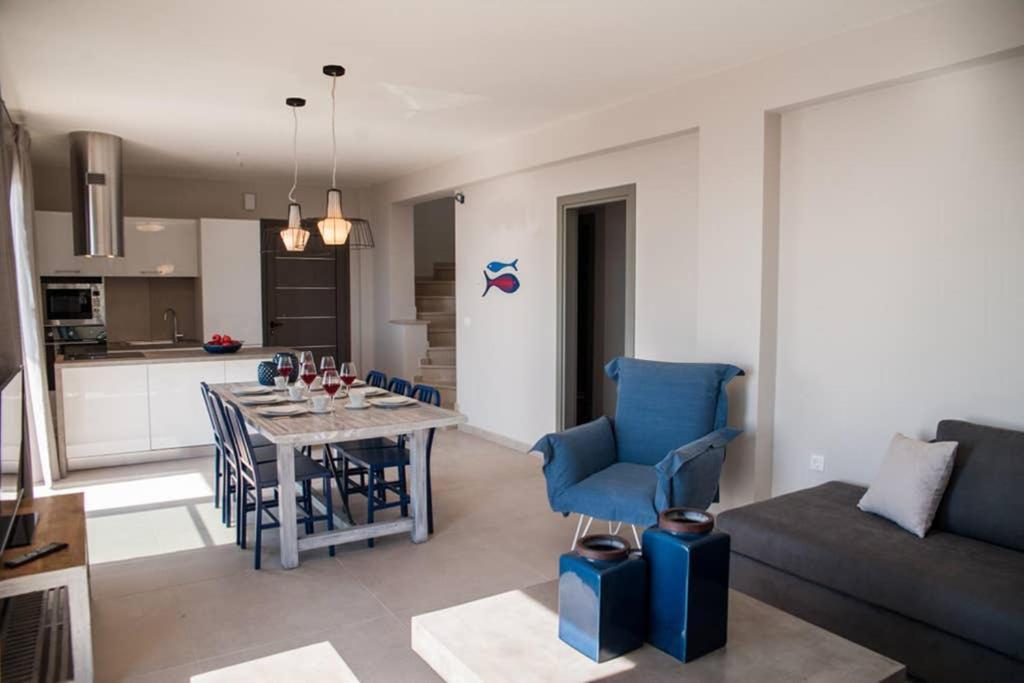 New Villa Blue With Private Pool At Trapezaki Livathos  Экстерьер фото